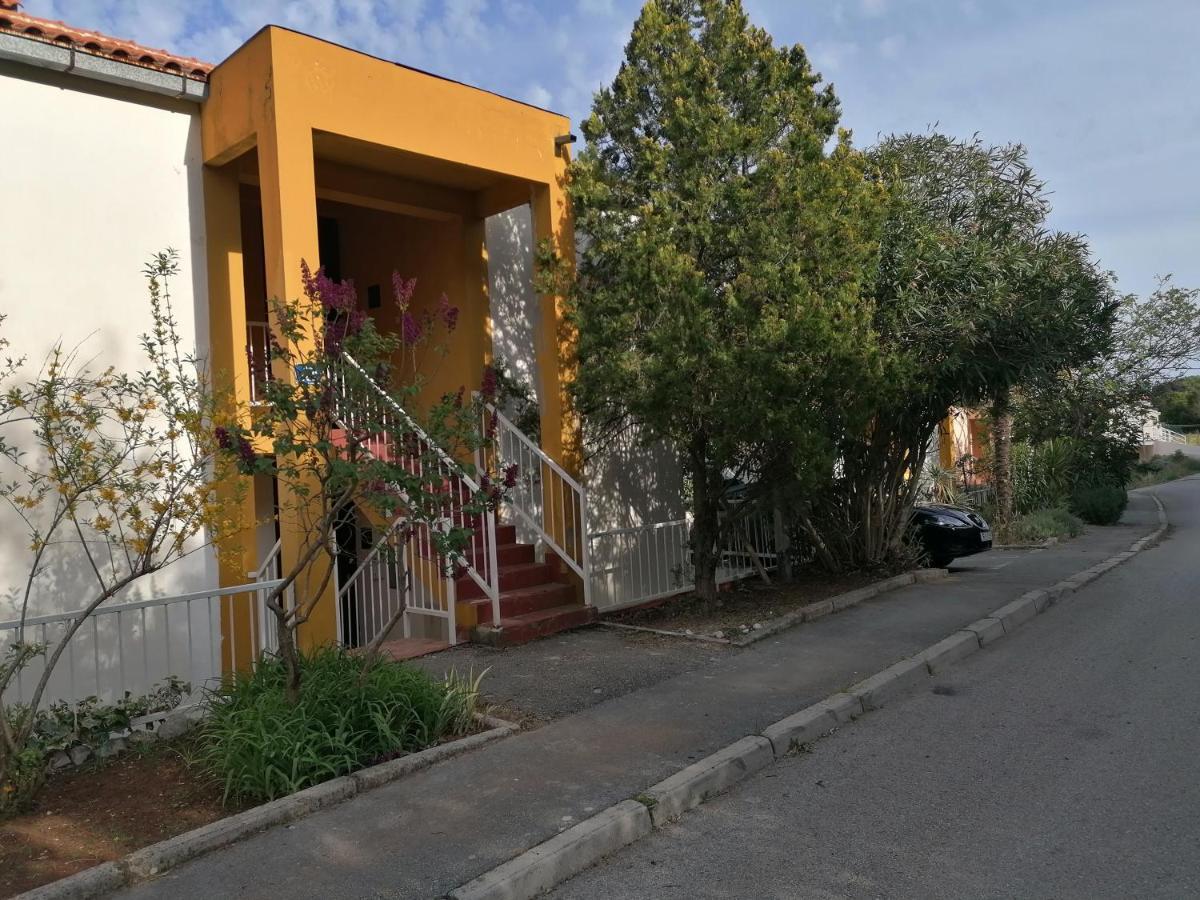 4 Roses Apartment Ravni Zewnętrze zdjęcie